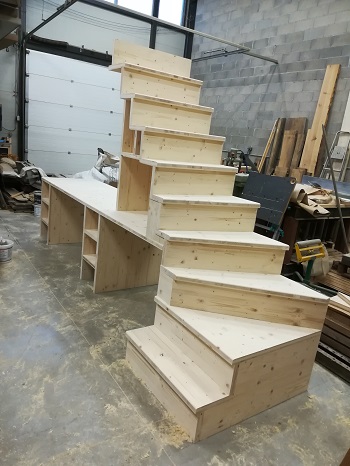 escalier en pin mezzanine